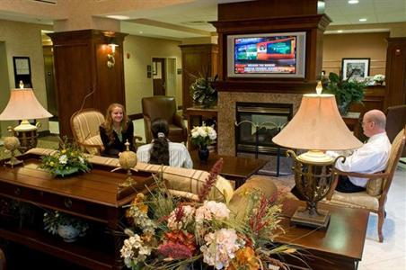фото отеля Hampton Inn Raynham-Taunton