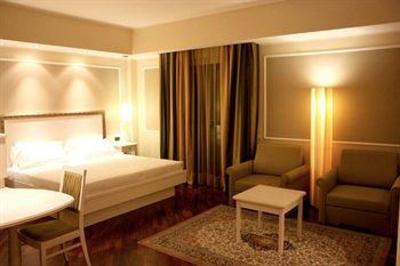 фото отеля Albergo Della Roccia