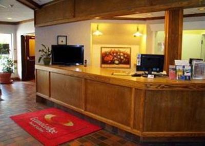 фото отеля Econo Lodge Inn & Suites