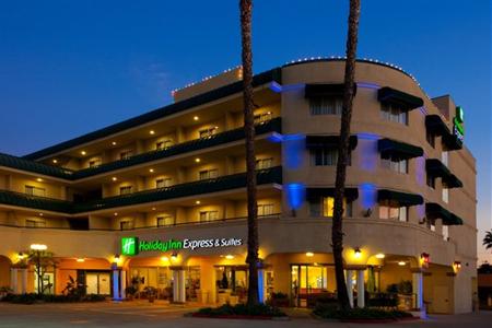 фото отеля Holiday Inn Express Hotel & Suites Pasadena-Colorado Blvd.