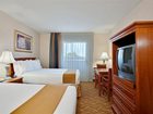 фото отеля Holiday Inn Express Hotel & Suites Pasadena-Colorado Blvd.