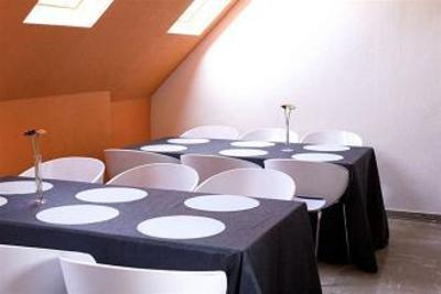 фото отеля Quo Galeon Aparthotel Madrid