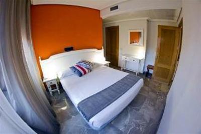 фото отеля Quo Galeon Aparthotel Madrid