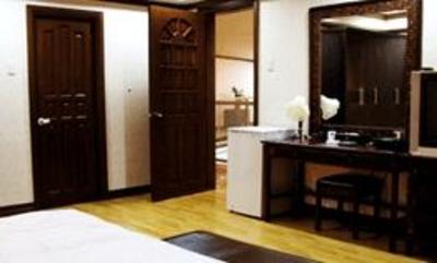 фото отеля Hotel Koresco