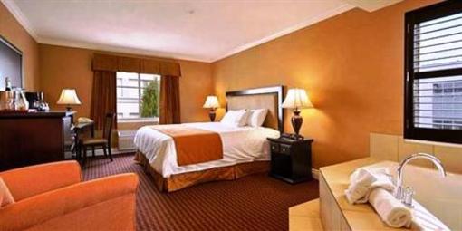 фото отеля Ramada Inn Langley/Surrey
