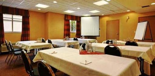 фото отеля Ramada Inn Langley/Surrey