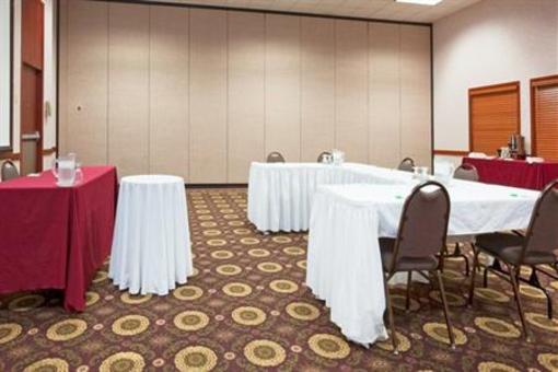 фото отеля Holiday Inn Alexandria