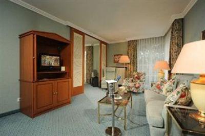 фото отеля Hotel Am Schlosspark Gotha