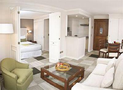 фото отеля Plaza El Bosque Suites