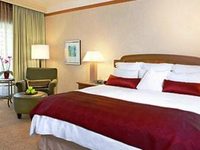 Renaissance Concourse Hotel