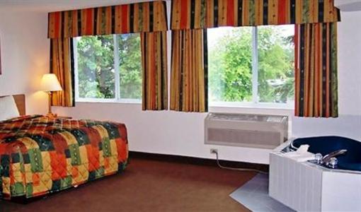 фото отеля AmericInn Lodge & Suites Rhinelander