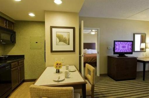 фото отеля Homewood Suites Cleveland Beachwood
