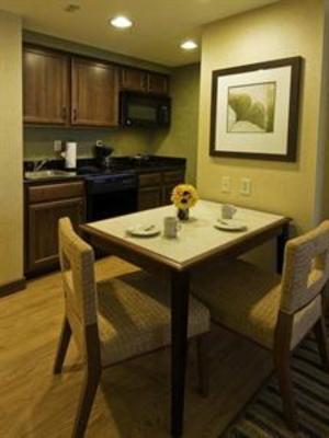 фото отеля Homewood Suites Cleveland Beachwood