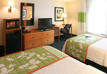 фото отеля Fairfield Inn & Suites Charleston North / Elms Center