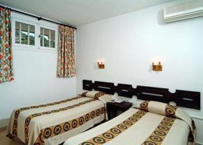 фото отеля Apartamentos Deya