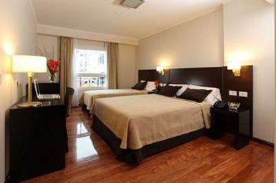 фото отеля Europlaza Hotel & Suites