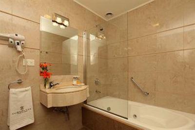фото отеля Europlaza Hotel & Suites