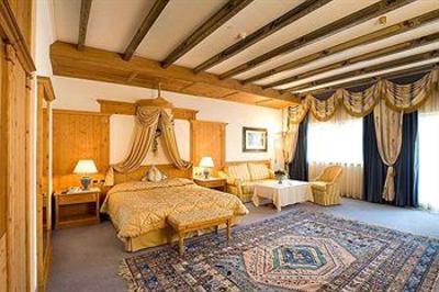 фото отеля Sassongher Hotel