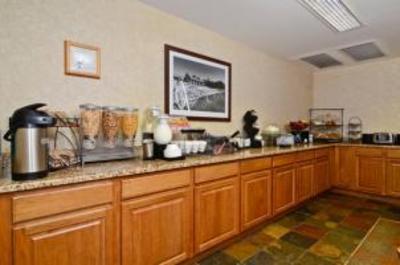 фото отеля Best Western Wittenberg Inn