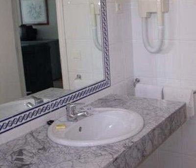 фото отеля Apartamentos El Velero Torremolinos