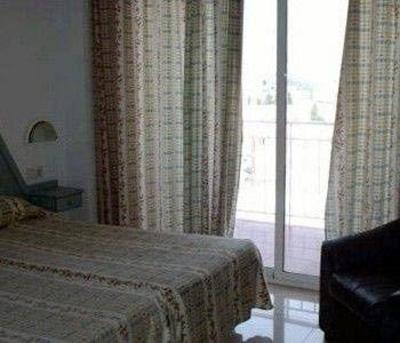 фото отеля Apartamentos El Velero Torremolinos