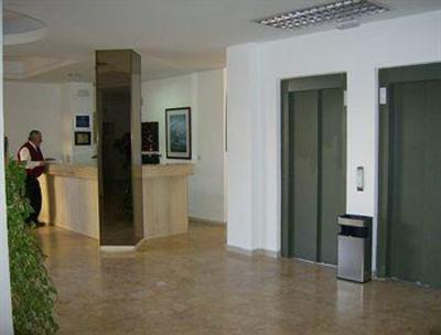 фото отеля Apartamentos El Velero Torremolinos