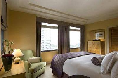 фото отеля Conrad Centennial Singapore