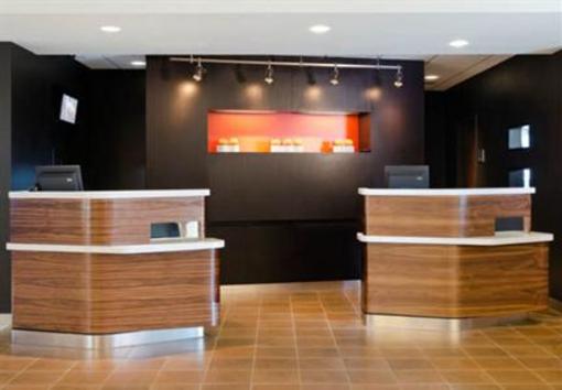 фото отеля Courtyard by Marriott St. Louis Westport Plaza