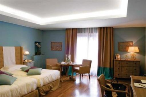 фото отеля Aquapetra Resort & Spa
