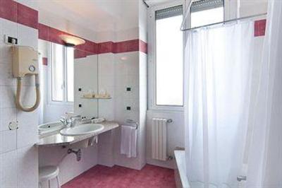 фото отеля Ambasciatori Hotel Milan