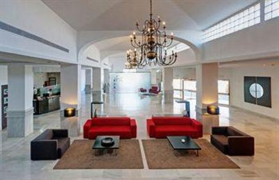 фото отеля Tryp Melilla Puerto