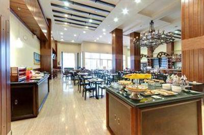 фото отеля Tryp Melilla Puerto