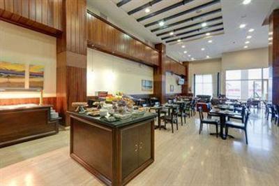 фото отеля Tryp Melilla Puerto