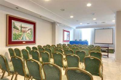фото отеля Tryp Melilla Puerto
