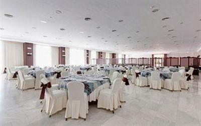 фото отеля Tryp Melilla Puerto