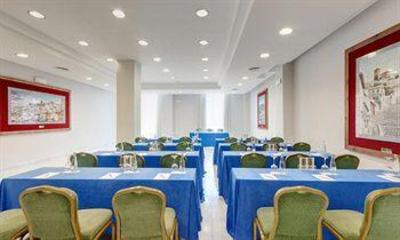 фото отеля Tryp Melilla Puerto