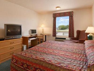 фото отеля Super 8 Motel Brandon