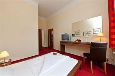 фото отеля Select Hotel am Holstenwall