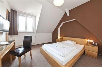 фото отеля Select Hotel am Holstenwall