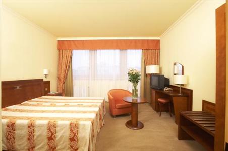 фото отеля BEST WESTERN Hotel Bila Labut