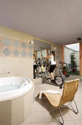 фото отеля BEST WESTERN Hotel Bila Labut