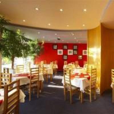 фото отеля BEST WESTERN Hotel Bila Labut
