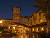 PruneYard Plaza Hotel