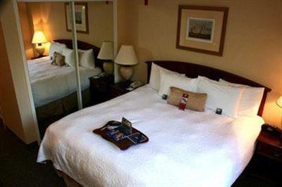 фото отеля Hampton Inn Charleston - Daniel Island