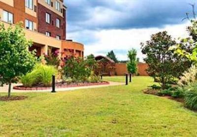 фото отеля Courtyard by Marriott Anniston Oxford