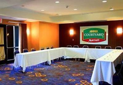 фото отеля Courtyard by Marriott Anniston Oxford