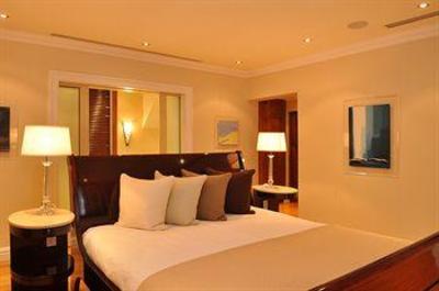 фото отеля Compass House