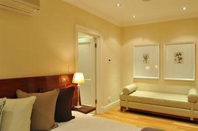 фото отеля Compass House