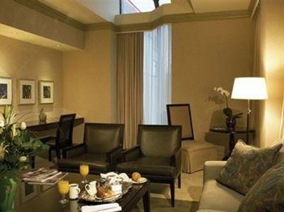 фото отеля Georgian Court Hotel