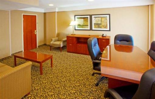 фото отеля Holiday Inn National Airport / Crystal City